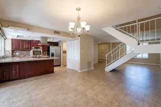 Photo #4: 6473977 Listing