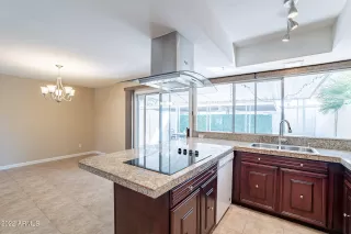 Photo #5: 6473977 Listing