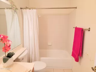 Photo #5: 6474137 Listing