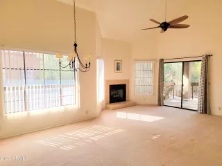 Photo #6: 6474137 Listing