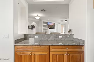 Photo #4: 6474179 Listing