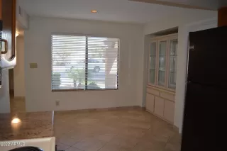 Photo #6: 6474298 Listing 