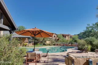 Photo #2: 6474327 Listing