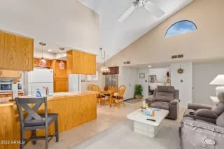 Photo #5: 6474401 Listing 