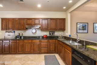 Photo #6: 6474436 Listing