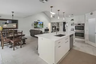 Photo #2: 6474447 Listing