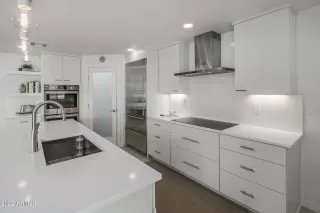 Photo #3: 6474447 Listing