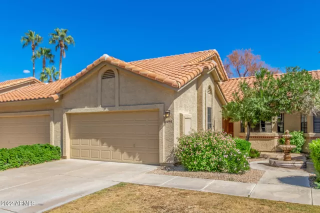 MLS: 6474547 Condo For Sale