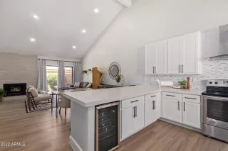 Photo #6: 6474547 Listing