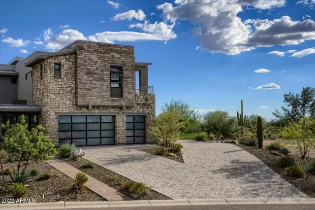 MLS: 6474607 Condo For Sale