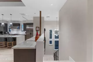 Photo #5: 6474607 Listing 