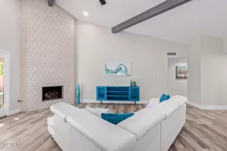 Photo #3: 6474786 Listing