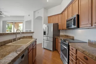 Photo #6: 6474855 Listing 