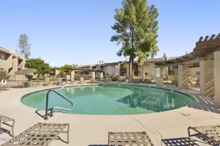 Photo #4: 6475025 Listing 