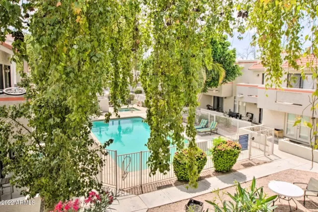 MLS: 6475080 Condo For Sale