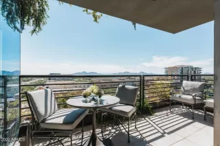 Photo #5: 6475569 Listing