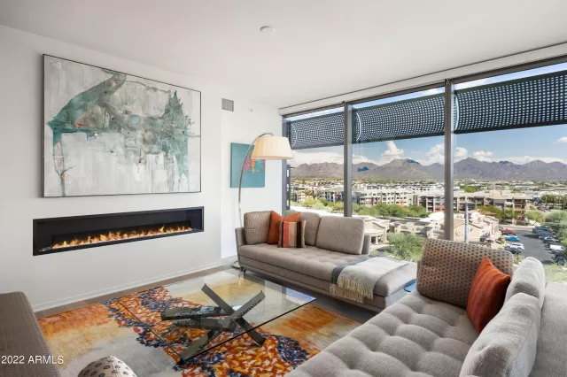 MLS: 6475984 Condo For Sale