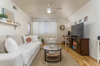 Photo #2: 6476087 Listing