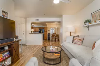 Photo #4: 6476087 Listing