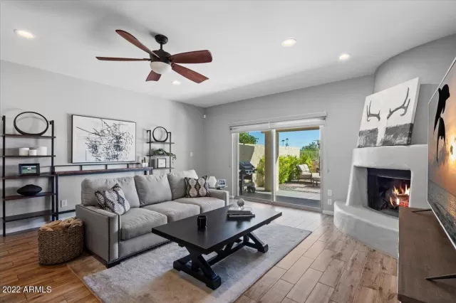 MLS: 6476108 Condo For Sale