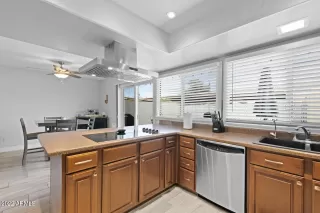 Photo #2: 6476311 Listing