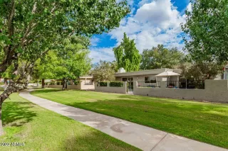 Photo #6: 6476364 Listing