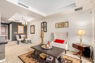 Photo #5: 6476585 Listing