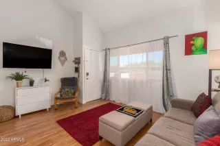 Photo #2: 6476594 Listing