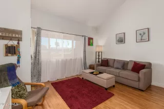 Photo #3: 6476594 Listing