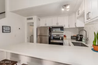 Photo #5: 6476594 Listing