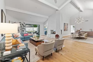 Photo #5: 6476703 Listing