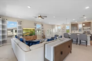 Photo #2: 6476759 Listing