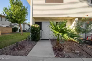 Photo #1: 6477037 Listing