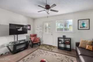 Photo #5: 6477037 Listing