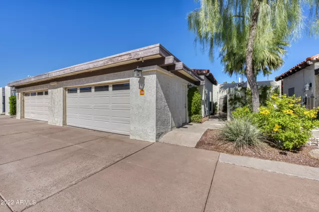 MLS: 6477079 Condo For Sale