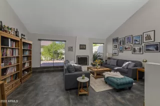 Photo #4: 6477079 Listing 