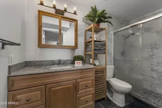 Photo #6: 6477079 Listing 