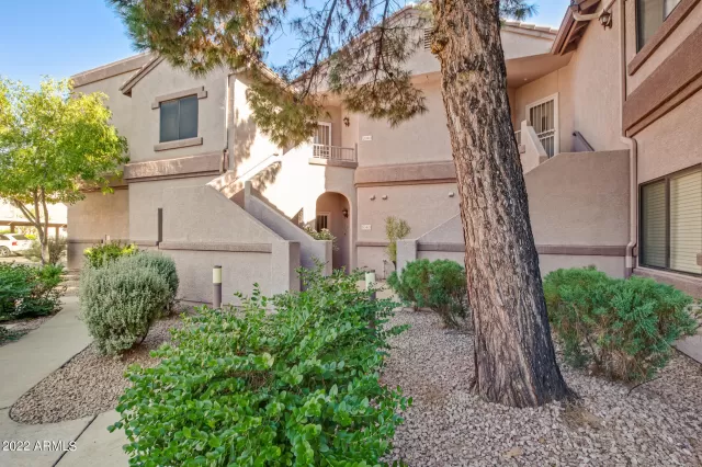 MLS: 6477528 Condo For Sale