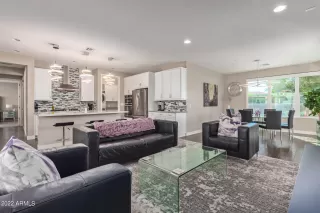 Photo #3: 6477628 Listing 