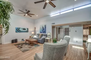 Photo #4: 6477715 Listing 