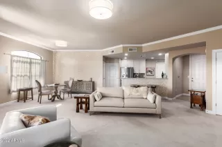 Photo #4: 6477765 Listing