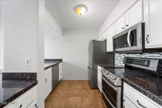 Photo #4: 6478332 Listing