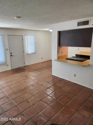 Photo #2: 6478388 Listing