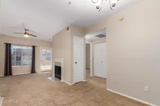 Photo #5: 6478429 Listing