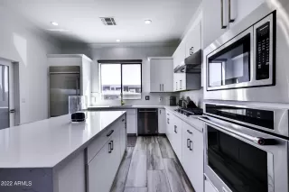 Photo #3: 6478533 Listing 