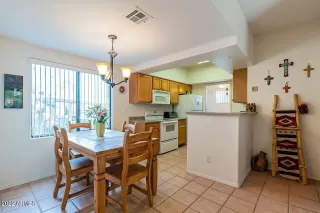 Photo #5: 6478549 Listing 