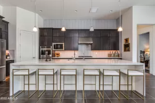 Photo #2: 6478565 Listing