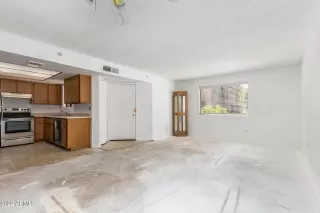 Photo #6: 6478596 Listing 