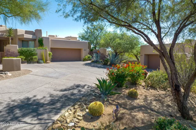 MLS: 6478662 Condo For Sale