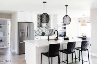Photo #2: 6478803 Listing 